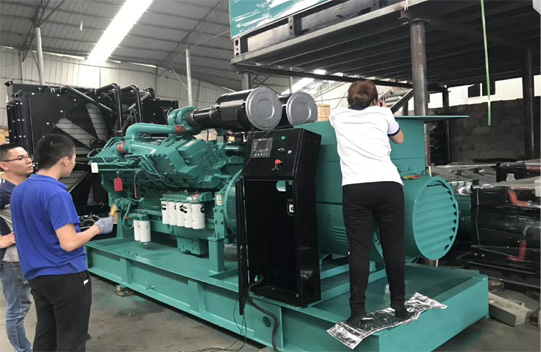 潮(cháo)州晶安矿山(shān)机械集团(H5网(wang)站)