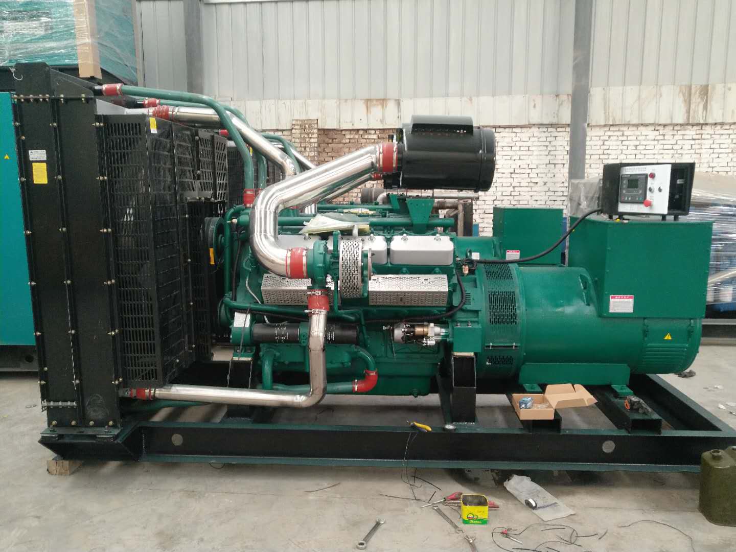 購買(mai)柴油發(fā)電機組(zǔ)